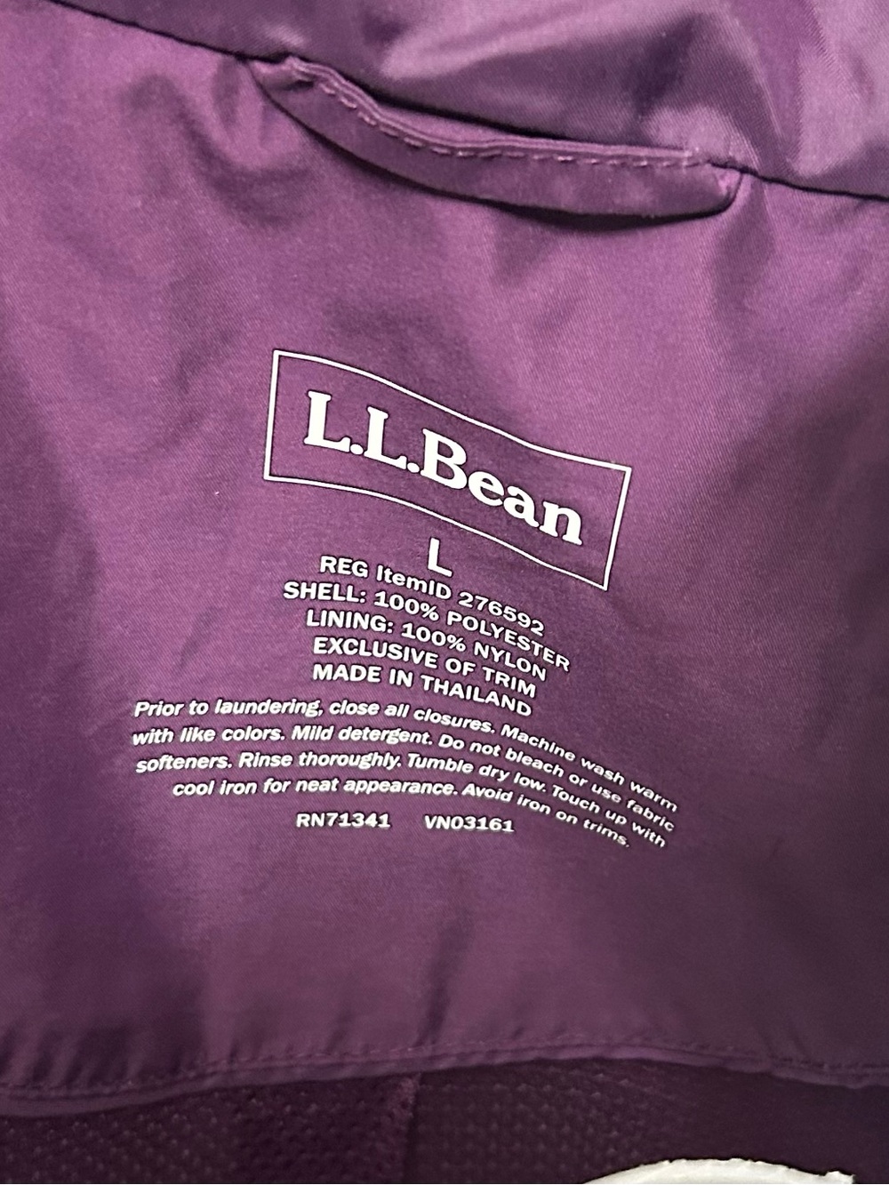 LL Bean Purple Women's Lightweight Rain Jacket size large - Picture 4 of 13